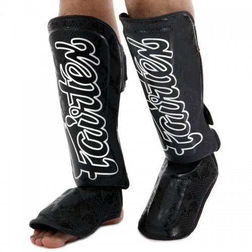 Захист гомілки та стопи для єдиноборств Fairtex Rexion M, чорний, код: F-033A_MBK Захист гомілки та стопи для єдиноборств Fairtex Rexion M, чорний, код: F-033A_MBK