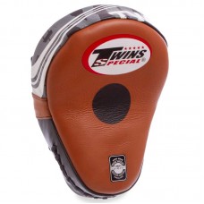 Лапа вигнута для боксу та єдиноборств Twins 18x27x4,5см коричневий, 1шт, код: PML10_BR-S52 Лапа вигнута для боксу та єдиноборств Twins 18x27x4,5см коричневий, 1шт, код: PML10_BR-S52