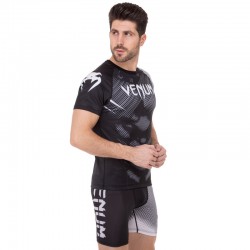 Комплект компресійний чоловічий  (футболка і шорти) Venum 2XL, зріст 180-185, чорний-білий, код: CO-8141-CO-8142_2XLBK