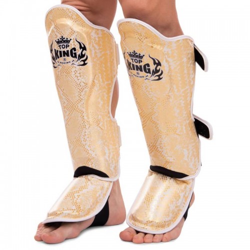 Захист гомілки та стопи для єдиноборств Top King Super Snake S білий-золотий, код: TKSGSS-02_SWY-S52 Захист гомілки та стопи для єдиноборств Top King Super Snake S білий-золотий, код: TKSGSS-02_SWY-S52